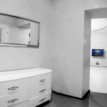 Apartment Arkadiya, Three Bedrooms! Odesa Exterior photo